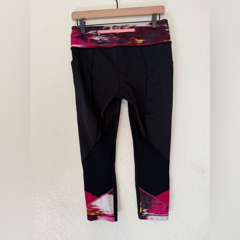 🍋 LULULEMON Pace Rival Crop in the Pigment Wind Berry Rumble Black Size 8